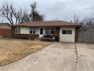 5304 NW 45th St, Warr Acres, OK 73122