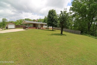 152 Burnett Ln, Oneida, TN 37841