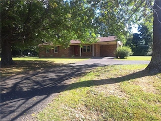 944 Doe Run Rd, Ararat, VA 24053