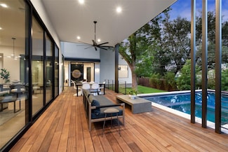 2502 Barhill Dr, Austin, TX 78704