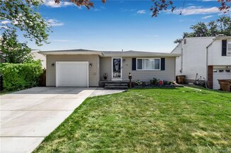 49 Danielle Dr, Buffalo, NY 14227