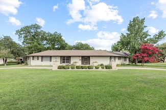 416 Brook Ln, McKinney, TX 75069