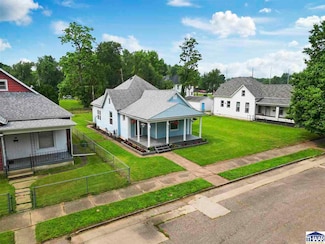 917 N 7th St, Terre Haute, IN 47807