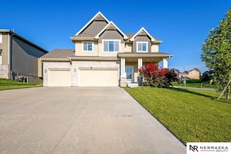 4504 S 198th St, Omaha, NE 68135