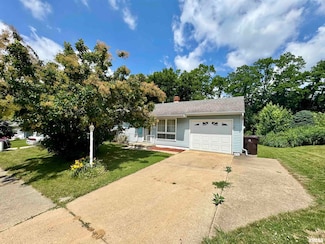 3813 W Brighton Ave, Peoria, IL 61615