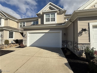 3776 Retreat Dr, Medina, OH 44256