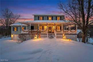 213 Canfield Dr, Chardon, OH 44024