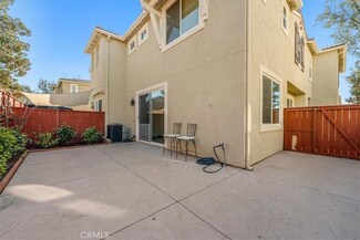 27518 Hazelhurst St Unit 2, Murrieta, CA 92562