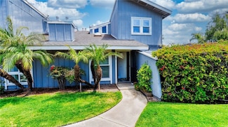 345 University Dr Unit L5, Costa Mesa, CA 92627