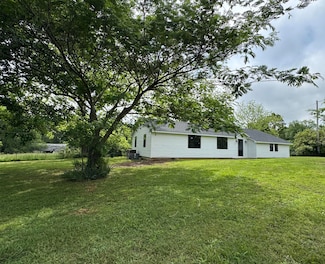 8574 County Road 6890, West Plains, MO 65775