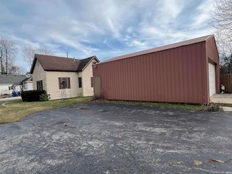 1212 E 38th St, Marion, IN 46953
