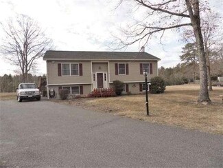 174 Lakeshore Dr, Blackstone, MA 01504