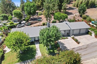 219 W 5th St, San Dimas, CA 91773