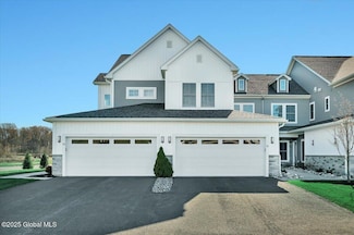 53 Wardley Cir, Cohoes, NY 12047