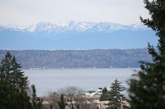 304 8th Ave N, Edmonds, WA 98020