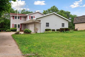 6745 Lansdown Dr, Dimondale, MI 48821