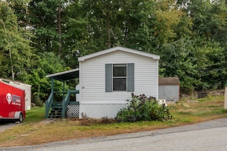 10 Emerald Dr, Merrimack, NH 03054