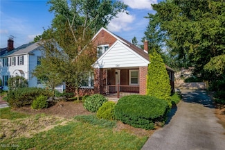 1361 Plainfield Rd, Cleveland, OH 44121
