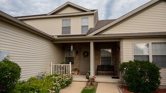 1404 Bluegrass Ln, Champaign, IL 61822