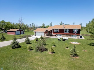 1552 90th Ave N, Moorhead, MN 56560