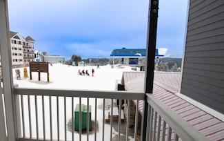 228 Mountain Lodge Ln, Snowshoe, WV 26209