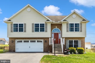 11080 Ridge Crest Dr, Waynesboro, PA 17268