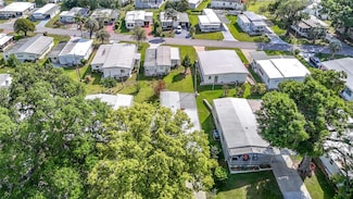 6124 Crestview Ln, Zephyrhills, FL 33542