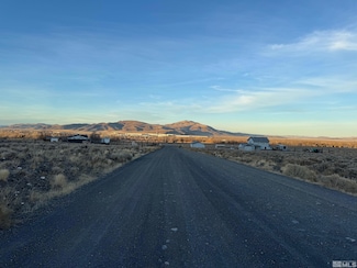 28 Simons Rd, Fernley, NV 89408
