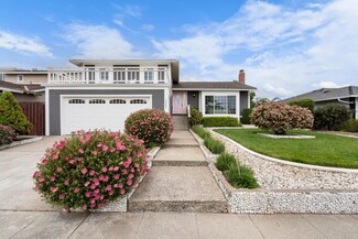 1067 Sanderling St, Foster City, CA 94404