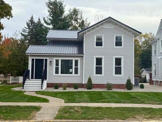 705 College Ave, Adrian, MI 49221