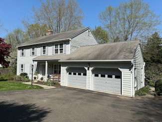 24 White Oak Shade Rd, New Canaan, CT 06840