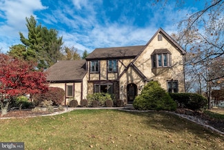 2075 Pioneer Rd, Huntingdon Valley, PA 19006