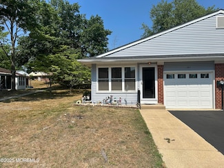 10 Snowberry Ln Unit A, Whiting, NJ 08759