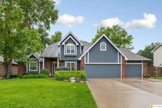 4002 N 207th St, Elkhorn, NE 68022