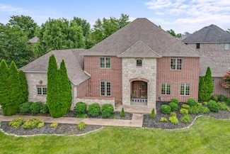 6004 S Lakepoint Dr, Springfield, MO 65804