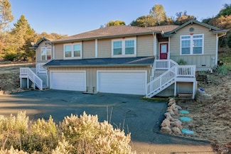 10401 Point Lakeview Rd, Kelseyville, CA 95451