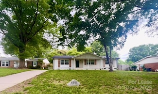 6918 Oakstone Place, Charlotte, NC 28210