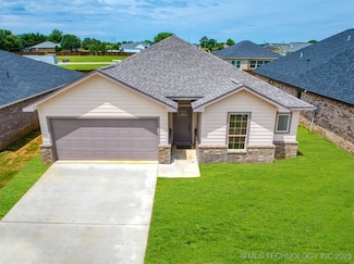 1193 Wild Indigo Cir, Calera, OK 74730
