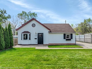 115 Council Ave, Clawson, MI 48017