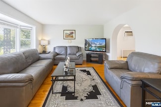 309 Lookout Ave, Hackensack, NJ 07601