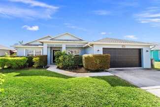 1114 SW Gaffney Ave, Port Saint Lucie, FL 34953