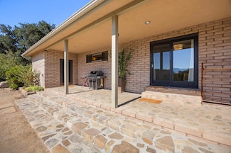 4530 Hendrickson Rd, Ojai, CA 93023