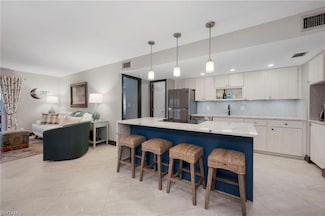 272 Palm Dr Unit 8, Naples, FL 34112