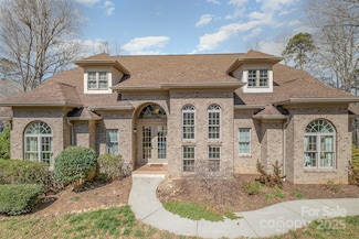 136 Winwood Cir, Granite Falls, NC 28630
