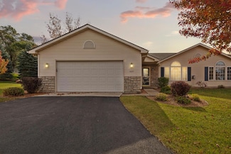 1427 Carriage Cir Unit 1427, Faribault, MN 55021