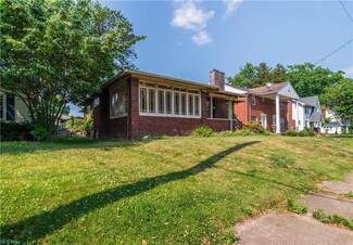 2015 Washington Blvd NW, Canton, OH 44709