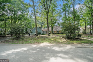 126 Lakeover Dr, Athens, GA 30607