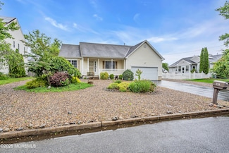 376 Leeward Rd, Manahawkin, NJ 08050