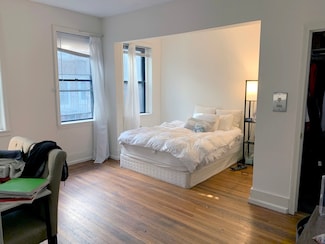 137 Peterborough St Unit 10, Boston, MA 02215