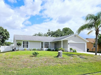 4490 NW Albion Ave, Port Saint Lucie, FL 34983
